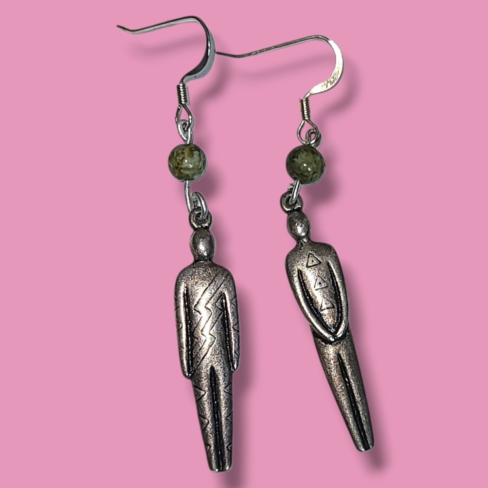 Laurel Burch Tribal People Dangle Earrings Green Bead Silver Tone Vintage